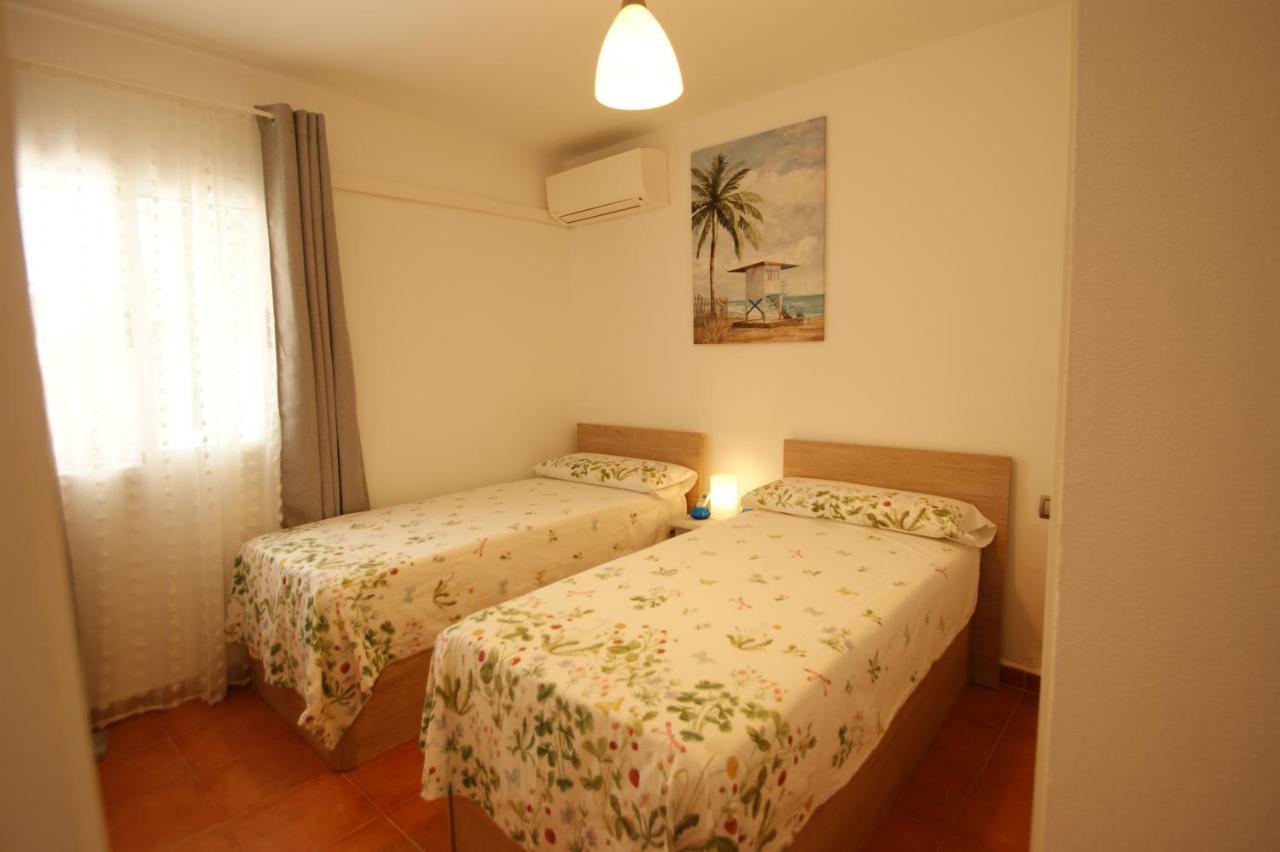 Casa A 400M De Playa, 3 Habitaciones, 2 Banos Y Jardin Vera Ngoại thất bức ảnh