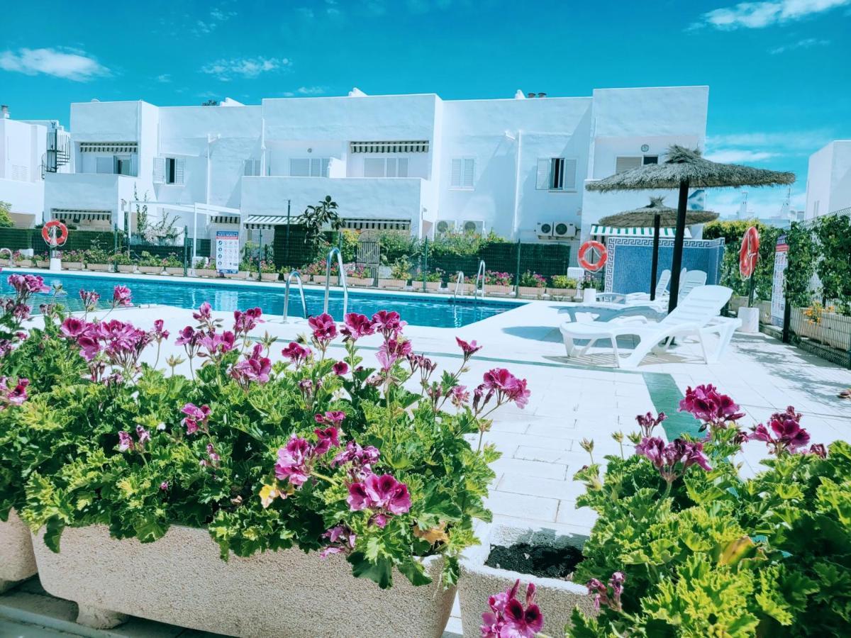 Casa A 400M De Playa, 3 Habitaciones, 2 Banos Y Jardin Vera Ngoại thất bức ảnh